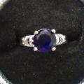 Bague neuve plaqué argent grandeur 8 10$