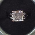 Bague neuve plaqué argent grandeur 8 10$